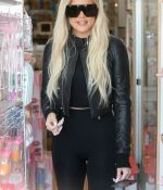 Access_Kardashian_03.jpg