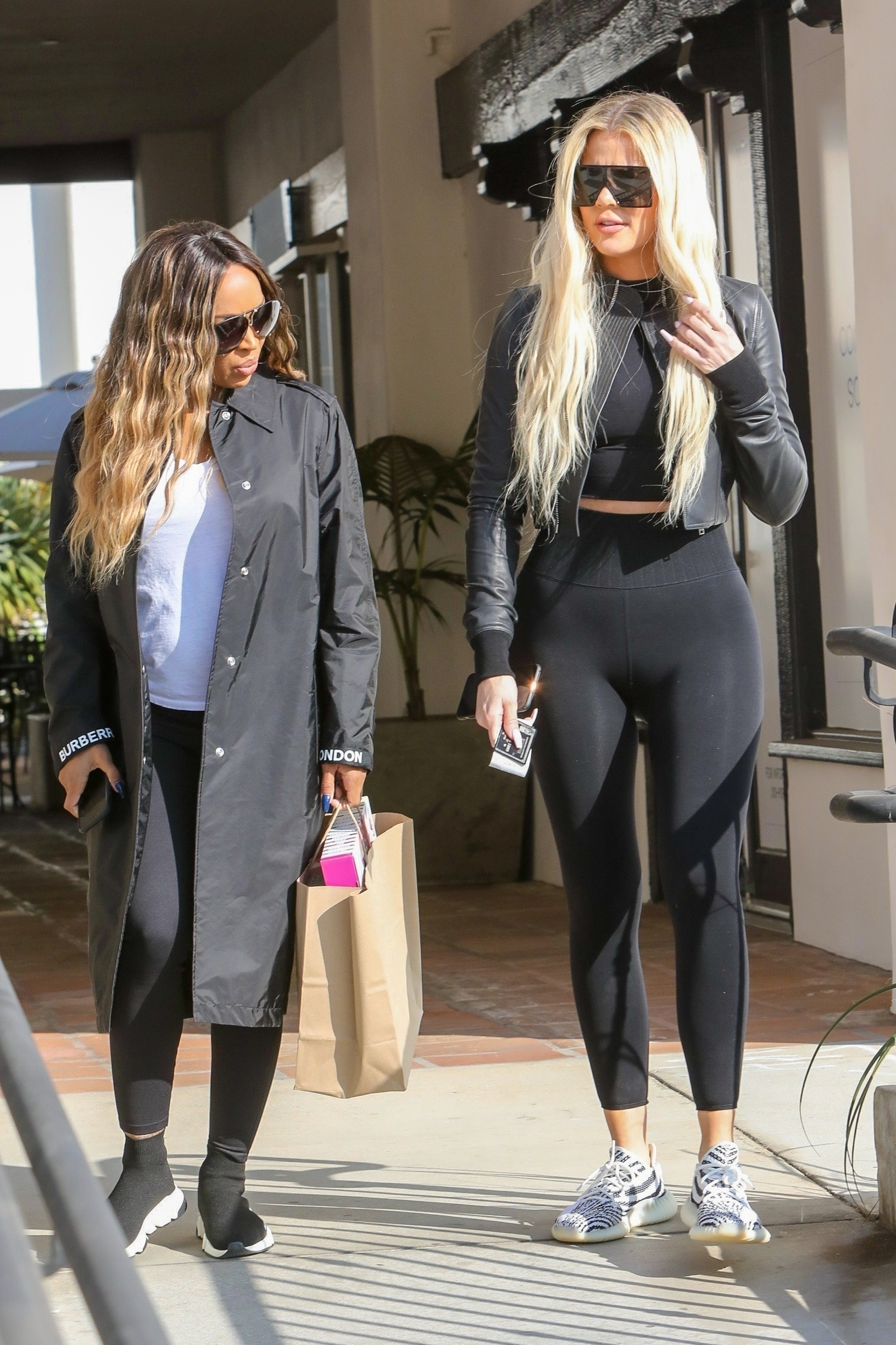 Access_Kardashian_02.jpg