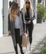 Access_Kardashian_07.jpg
