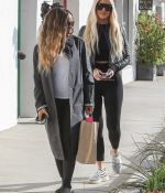 Access_Kardashian_08.jpg