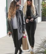 Access_Kardashian_09.jpg