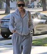 Access_Kardashian_08.jpg
