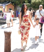Access_Kardashian_008.jpg
