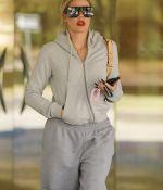 Access_Kardashian_01.jpg