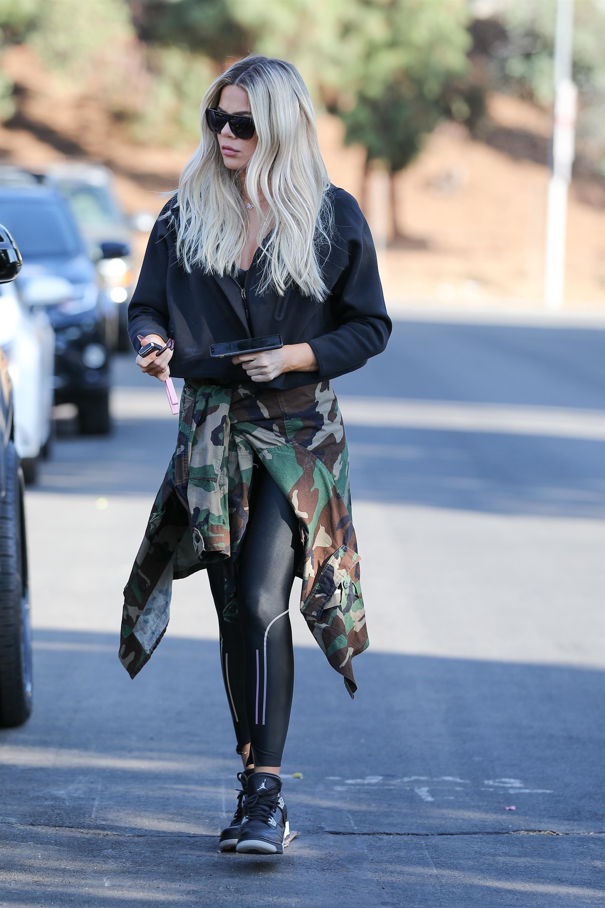 Access_Kardashian_03.jpg