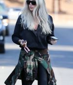 Access_Kardashian_04.jpg