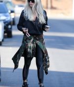 Access_Kardashian_06.jpg