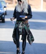 Access_Kardashian_09.jpg