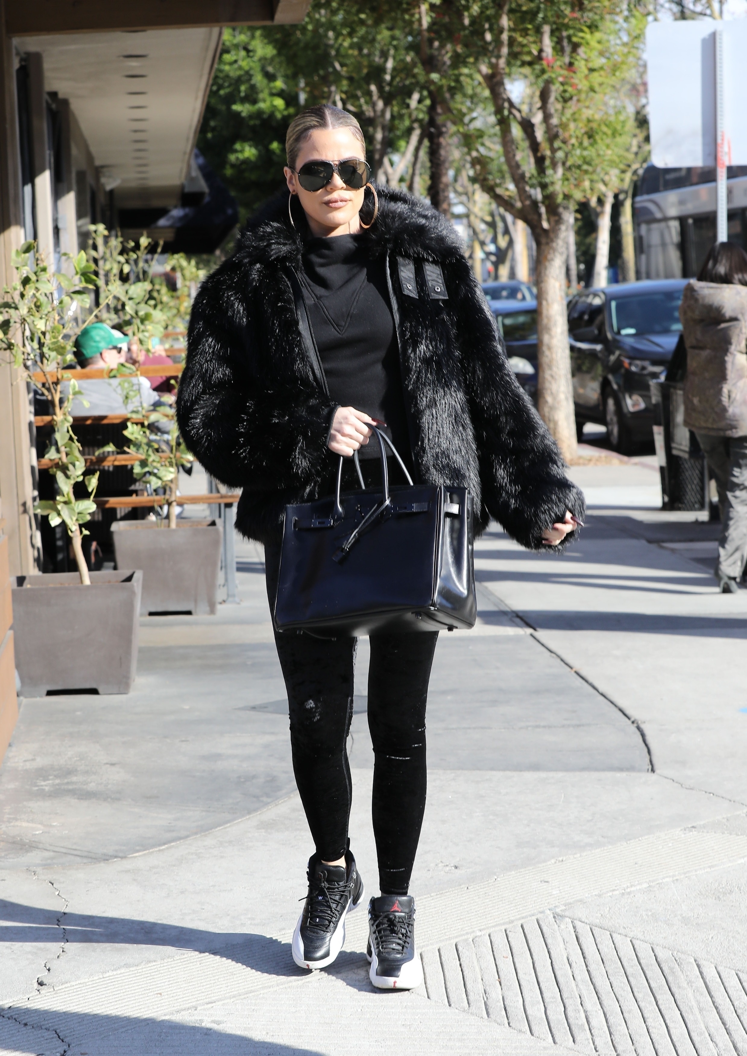 Access_Kardashian_02.jpg
