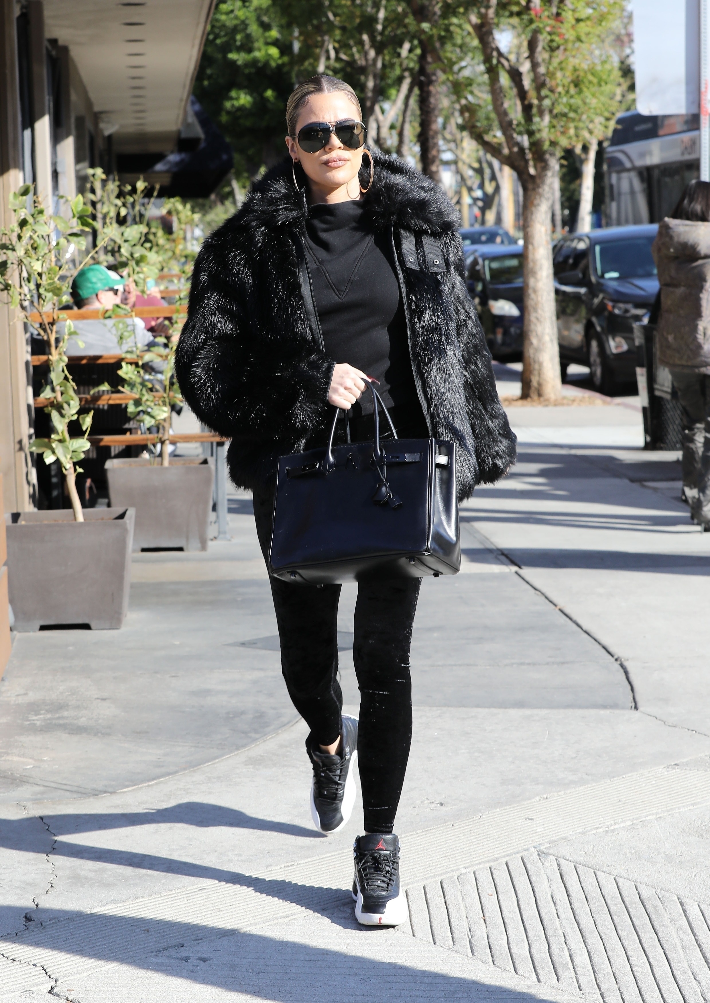 Access_Kardashian_03.jpg