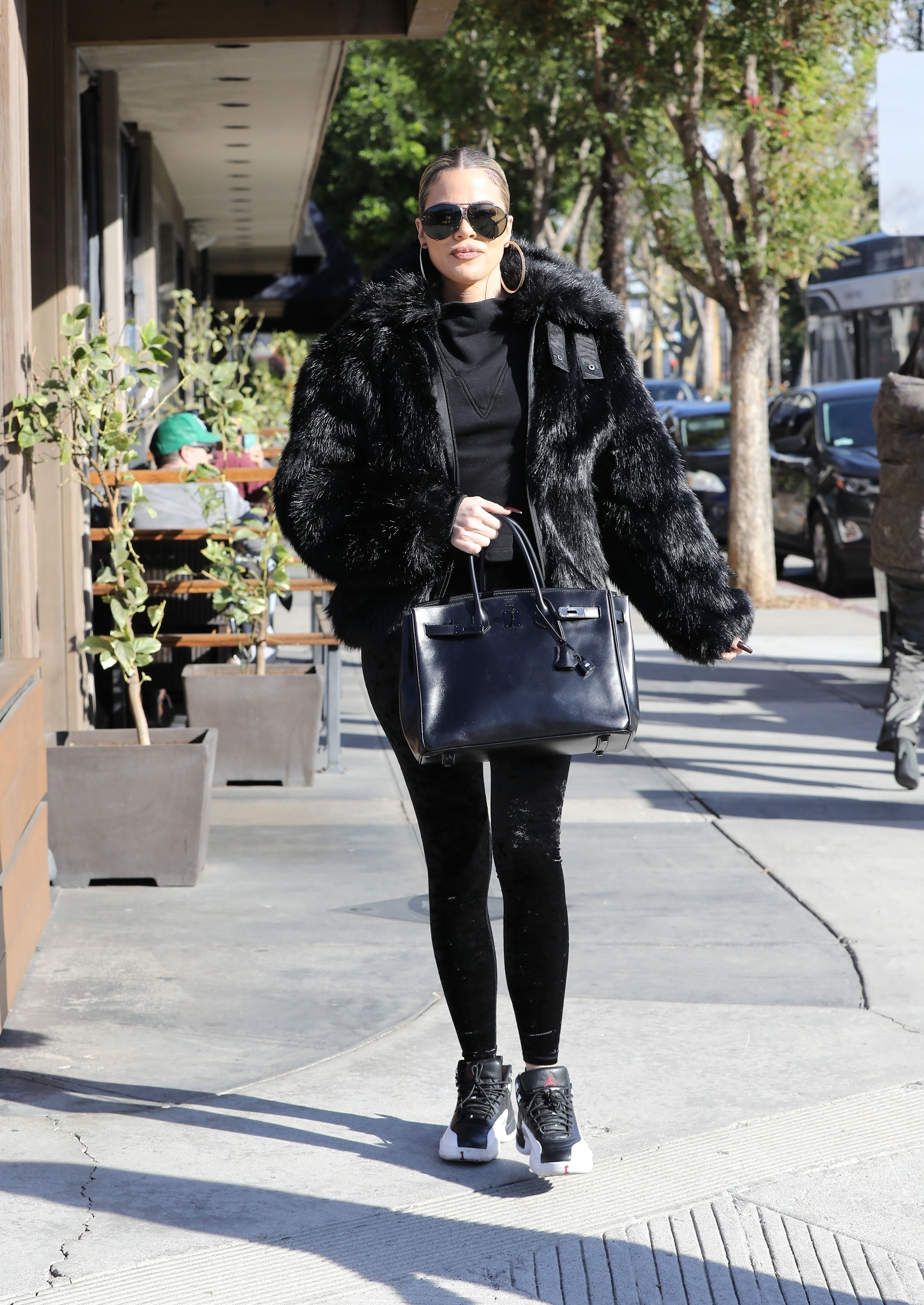 Access_Kardashian_05.jpg