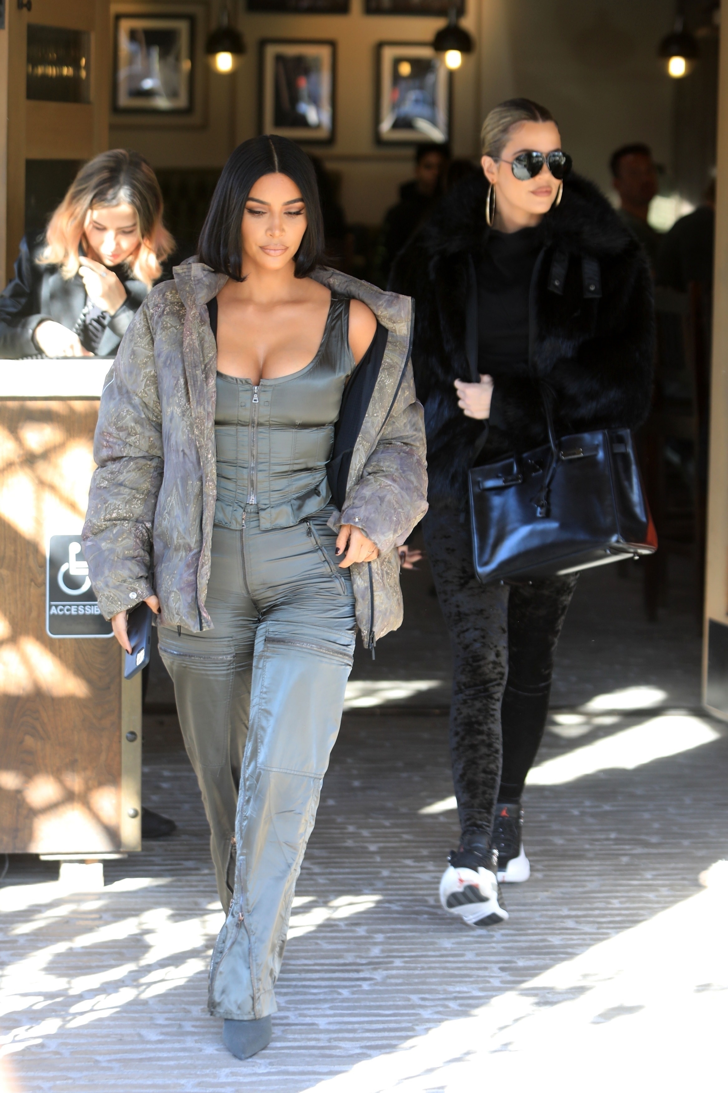 Access_Kardashian_070.jpg