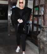 Access_Kardashian_06.jpg