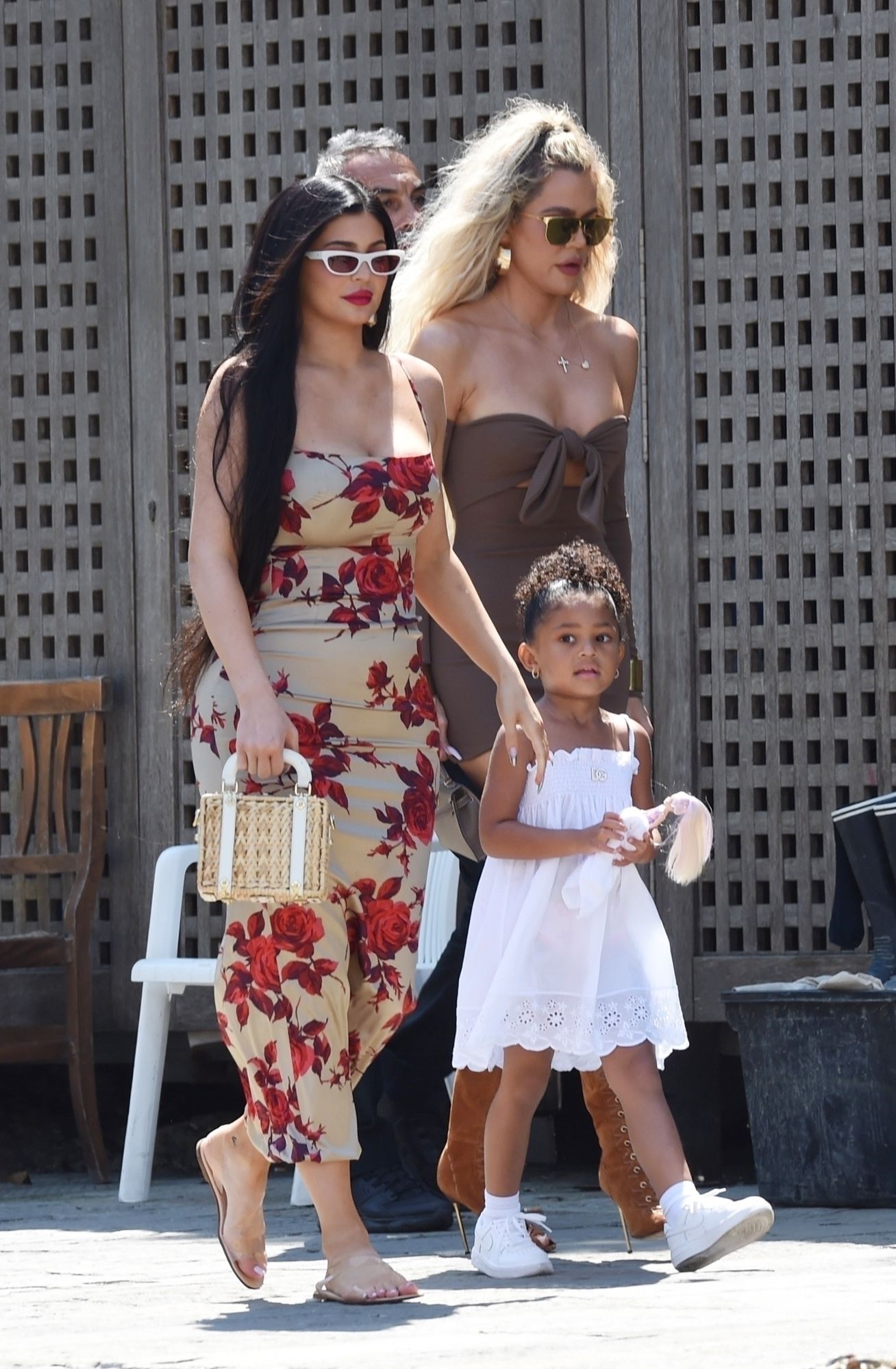 Access_Kardashian_004.jpg