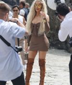 Access_Kardashian_23~0.jpg