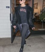 Access_Kardashian_03.jpg