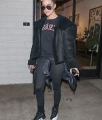 Access_Kardashian_06.jpg