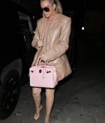 Access_Kardashian_04.jpg