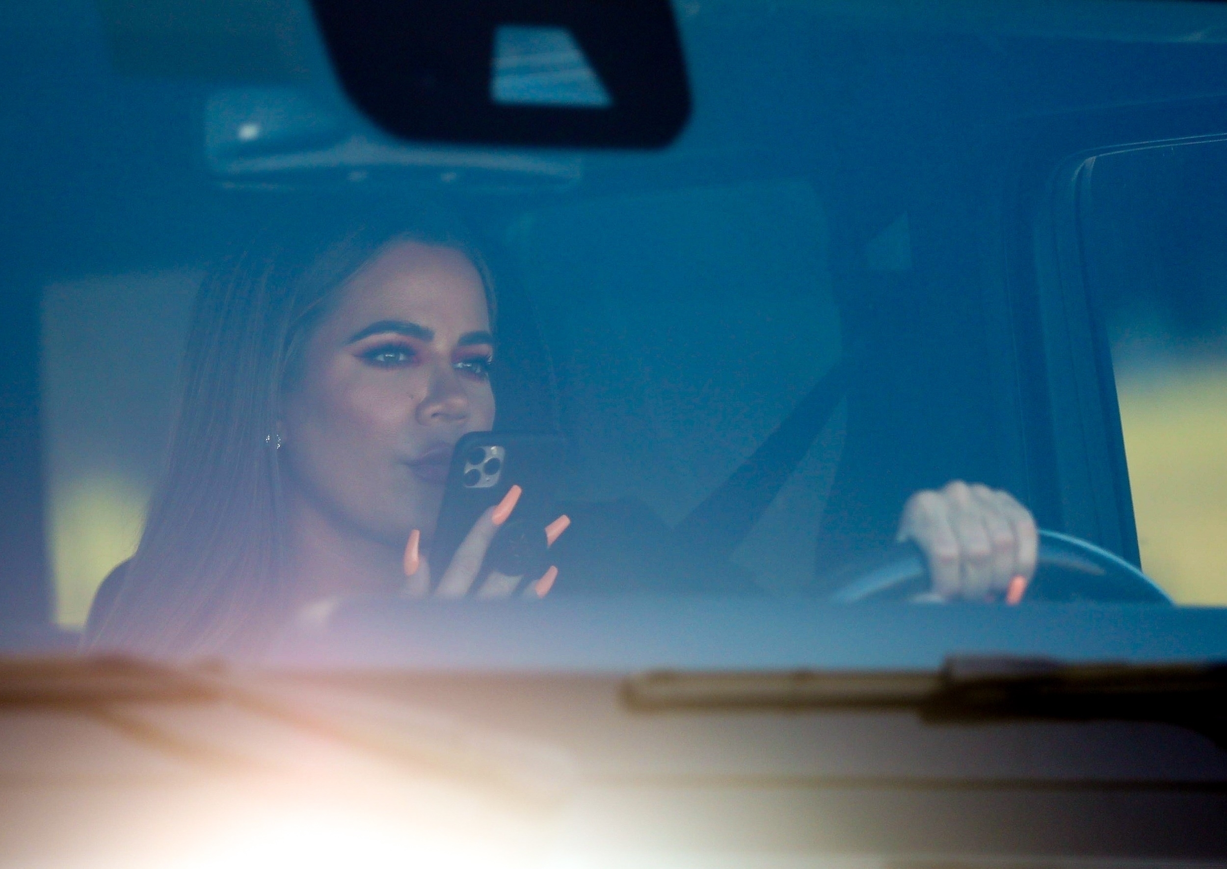 Access_Kardashian_01.jpg