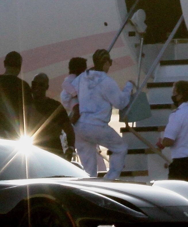 Access_Kardashian_07.jpg