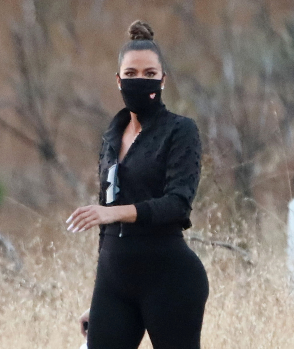 Access_Kardashian_07.jpg