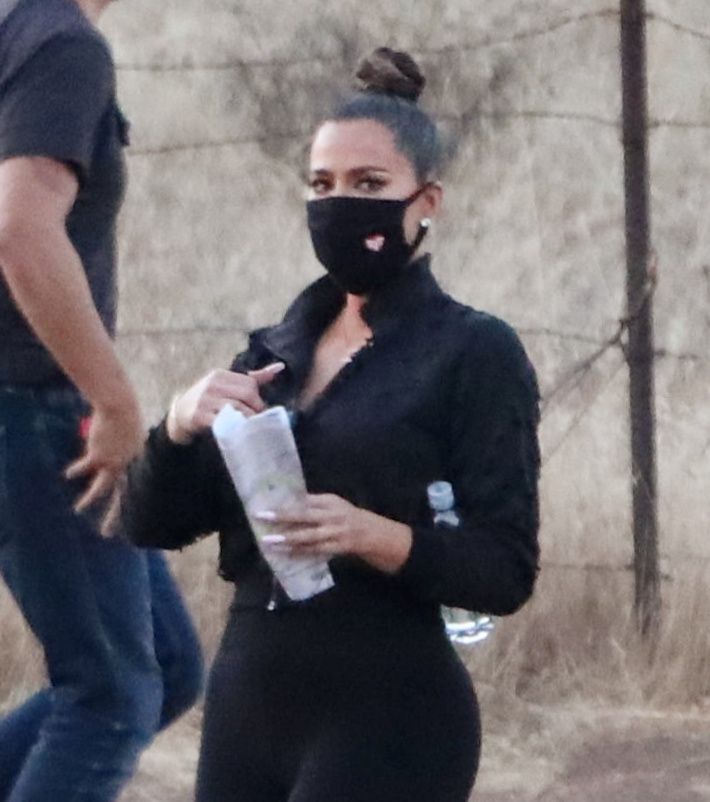 Access_Kardashian_08.jpg