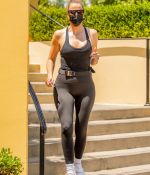 Access_Kardashian_06.jpg