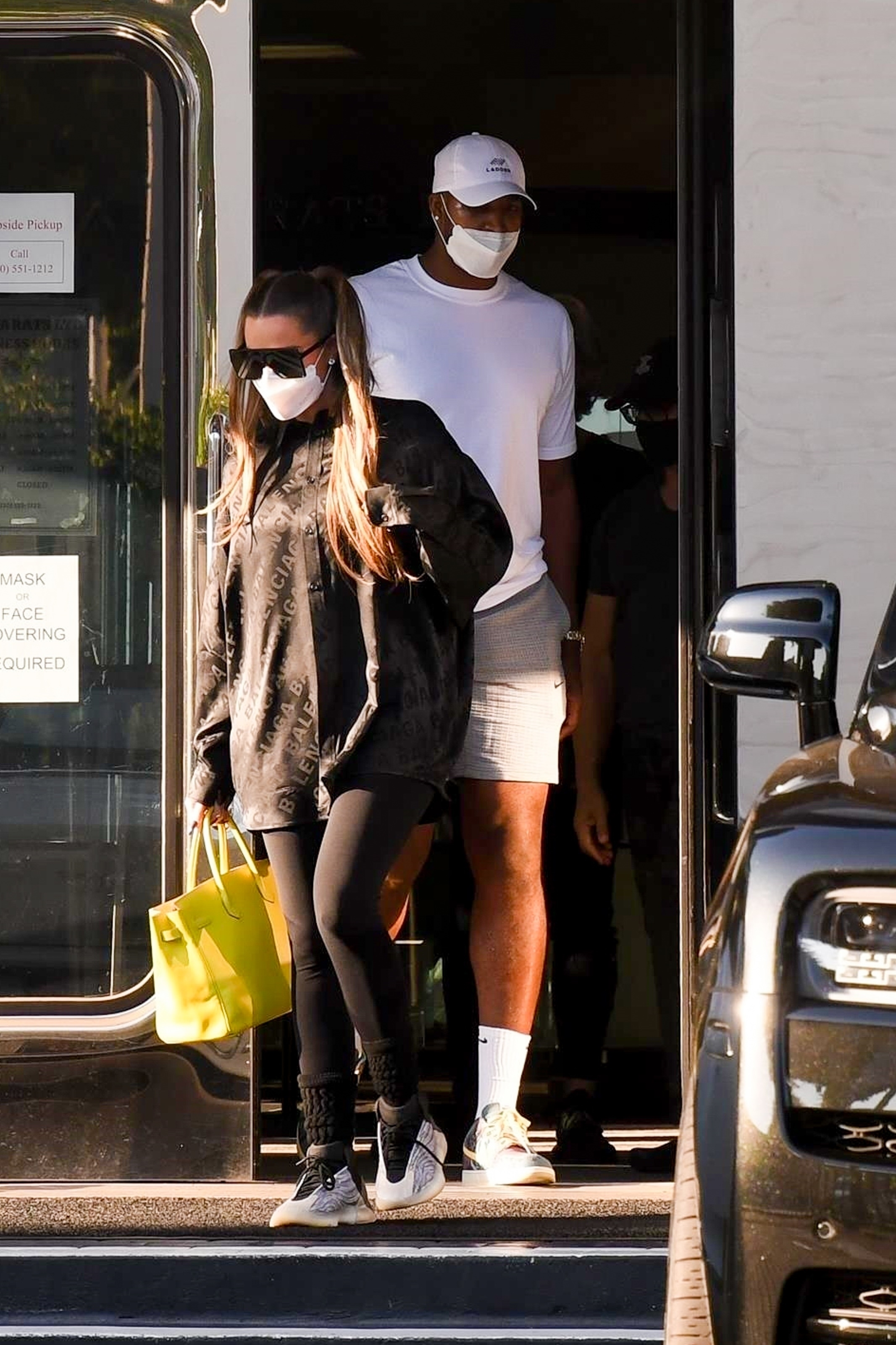 Access_Kardashian_01.jpg