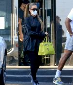 Access_Kardashian_050.jpg