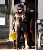 Access_Kardashian_06.jpg