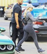 Access_Kardashian_08.jpg