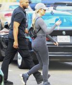 Access_Kardashian_09.jpg