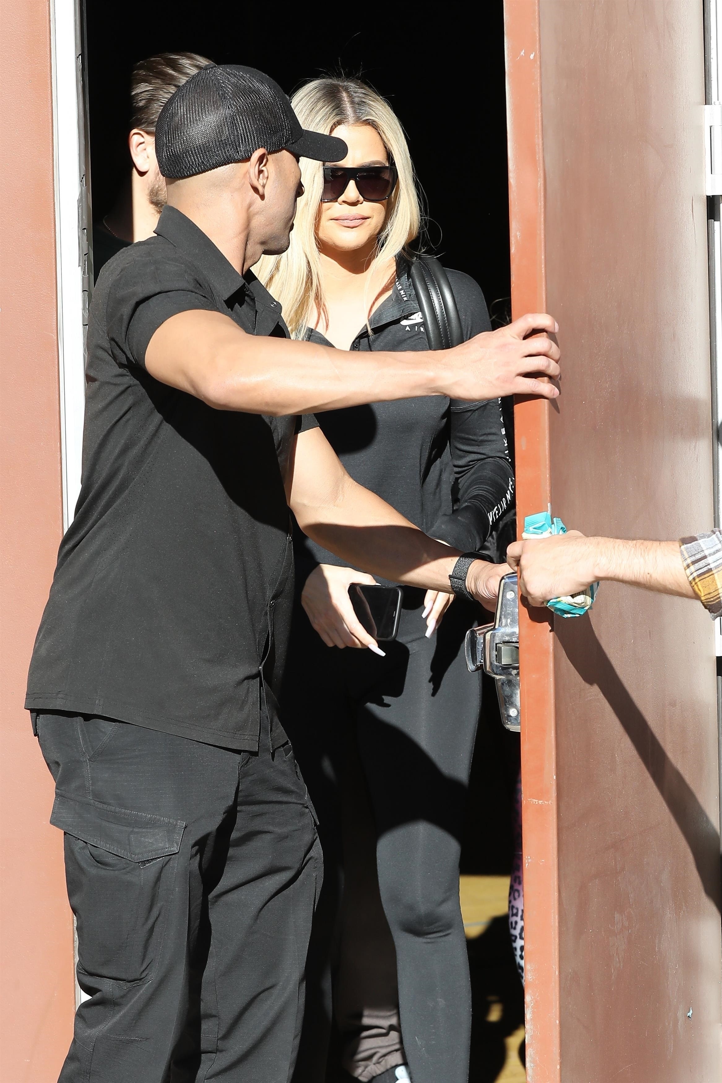 Access_Kardashian_01.jpg