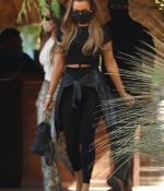 Access_Kardashian_09.jpg