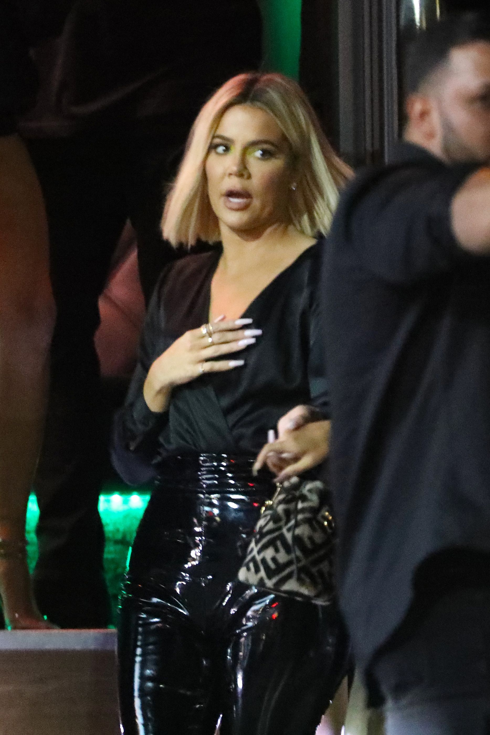 Access_Kardashian_04.jpg