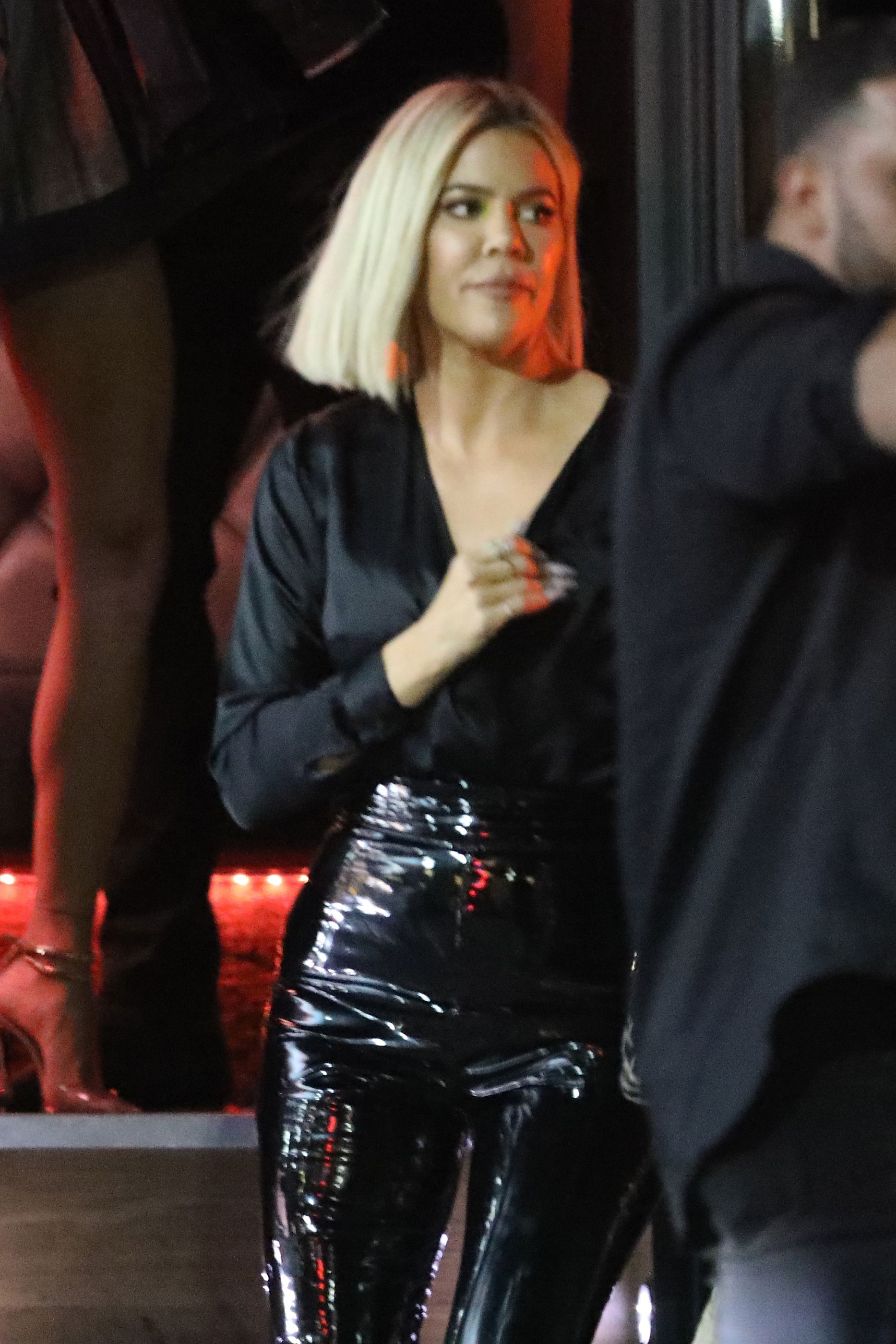 Access_Kardashian_05.jpg