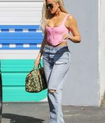 Access_Kardashian_04.jpg