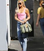 Access_Kardashian_06.jpg