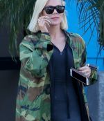 Access_Kardashian_01.jpg