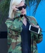 Access_Kardashian_04.jpg