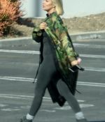 Access_Kardashian_05.jpg