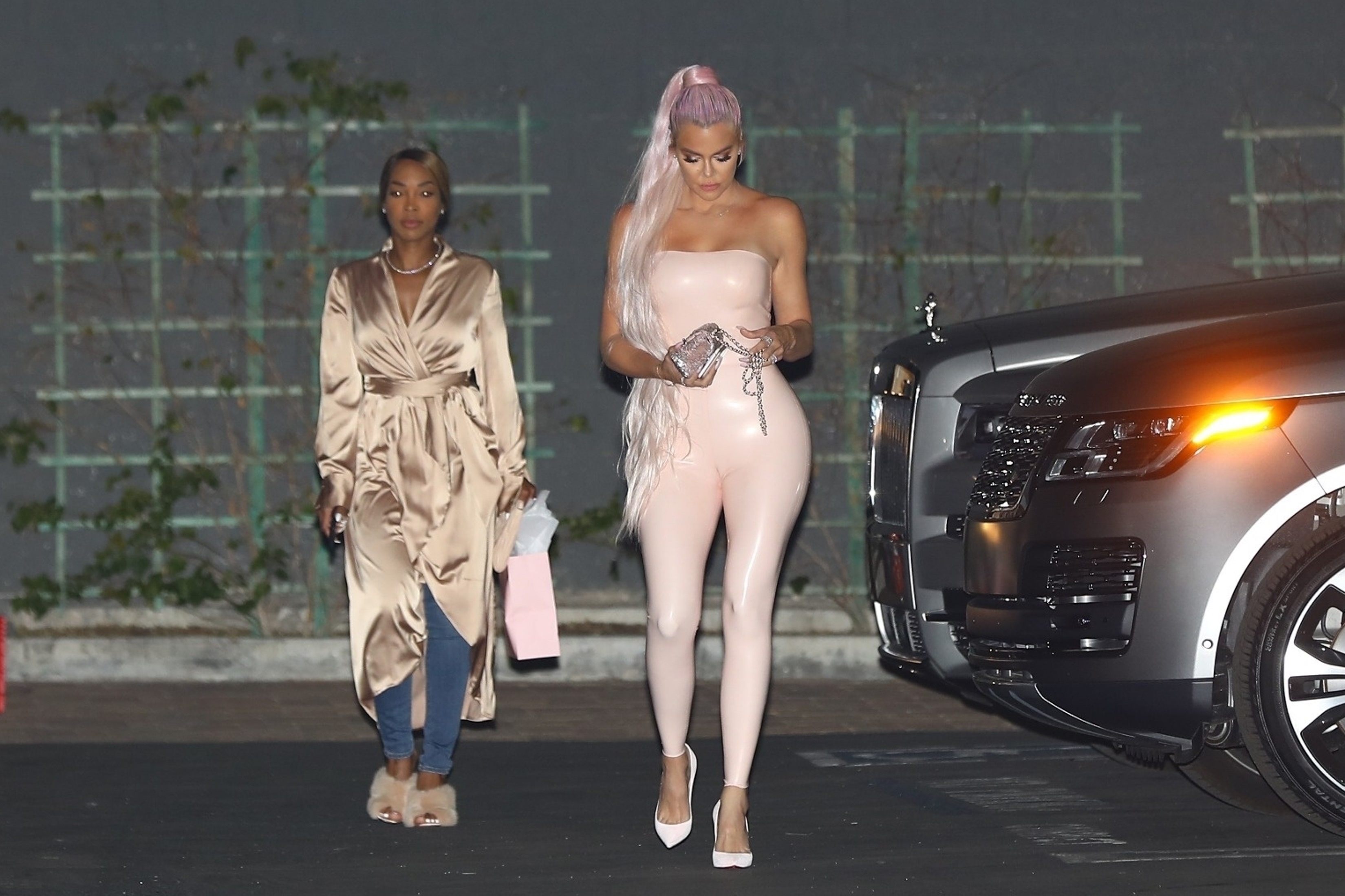 Access_Kardashian_07.jpg