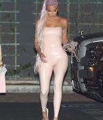 Access_Kardashian_02.jpg