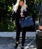Access_Kardashian_04.jpg