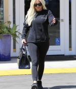 Access_Kardashian_014.jpg