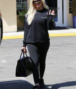Access_Kardashian_05.jpg