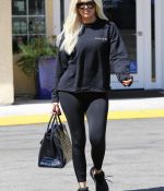 Access_Kardashian_08.jpg