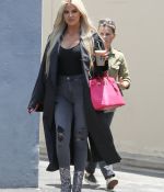 Access_Kardashian_04.jpg