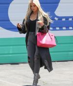 Access_Kardashian_05.jpg