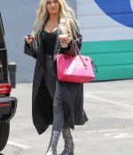 Access_Kardashian_07.jpg